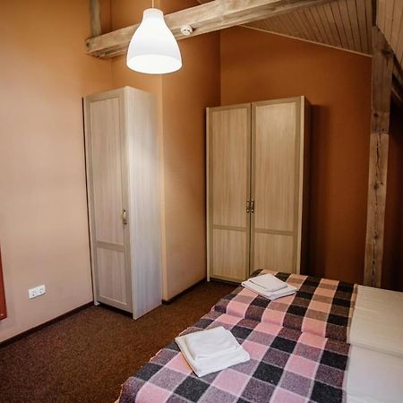 Guest House "Arkhistratyg" Lwów Zewnętrze zdjęcie
