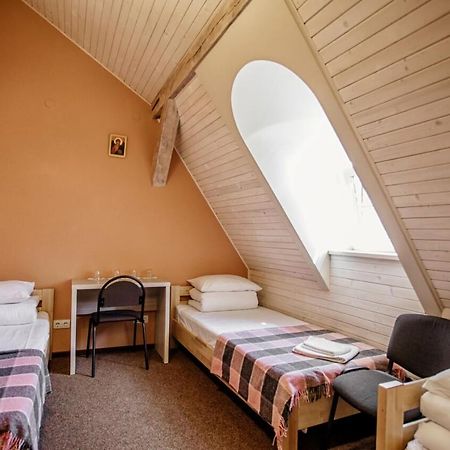 Guest House "Arkhistratyg" Lwów Zewnętrze zdjęcie