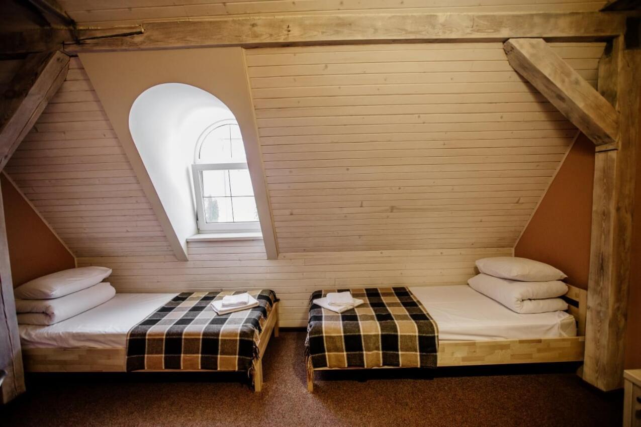 Guest House "Arkhistratyg" Lwów Zewnętrze zdjęcie