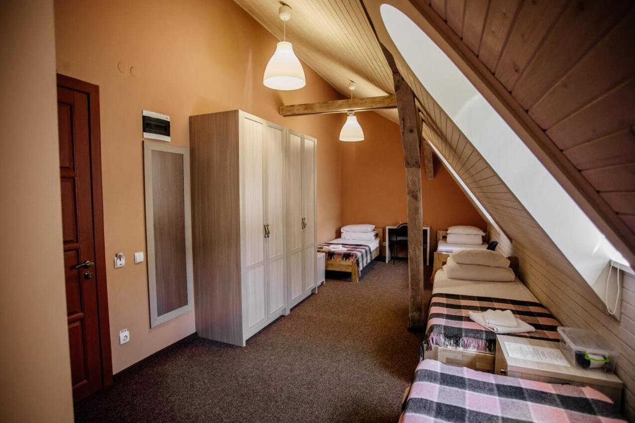 Guest House "Arkhistratyg" Lwów Zewnętrze zdjęcie