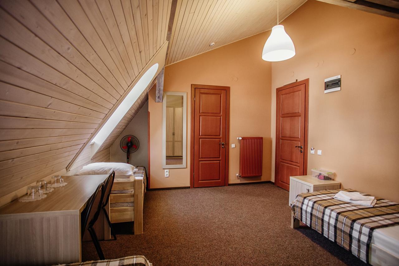 Guest House "Arkhistratyg" Lwów Zewnętrze zdjęcie