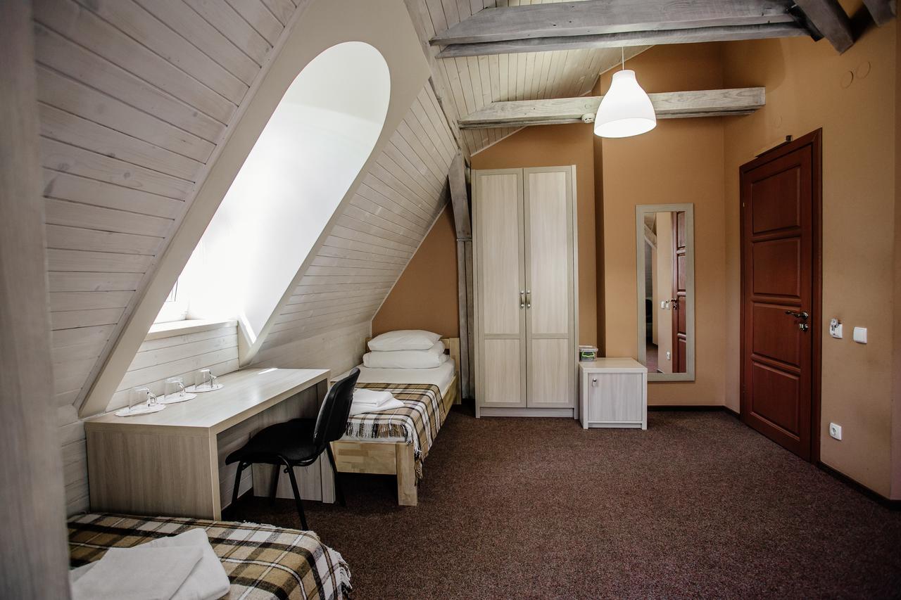 Guest House "Arkhistratyg" Lwów Zewnętrze zdjęcie